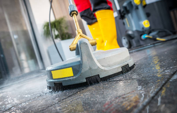 Best Deck Cleaning Services  in Brookfield Center, OH